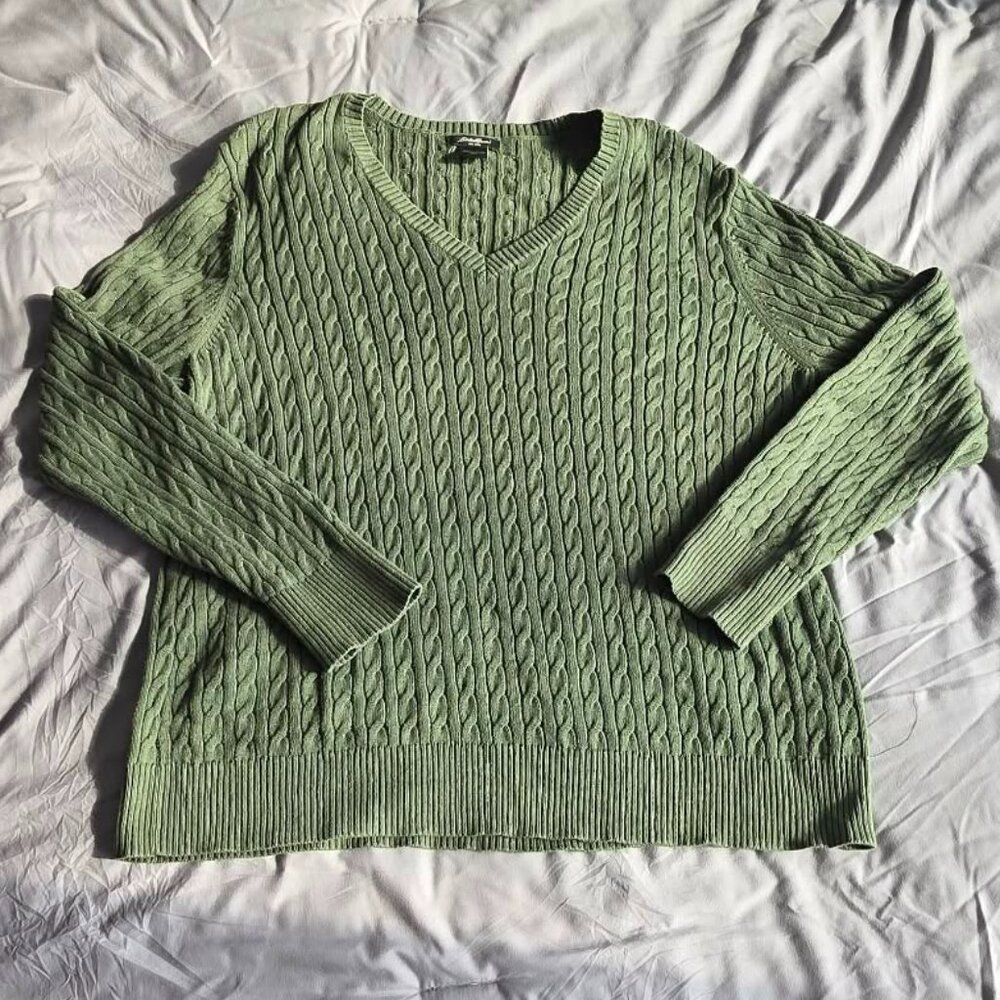 Eddie Bauer Green V-Neck Sweater